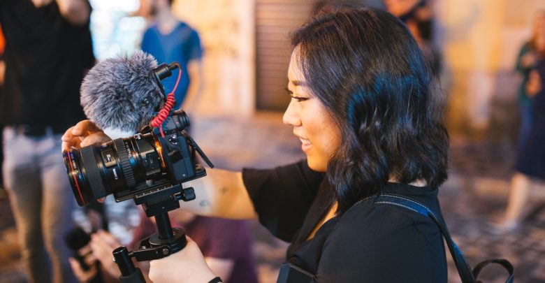 6 Things You Should Do To Become A Successful Vlogger Ttp