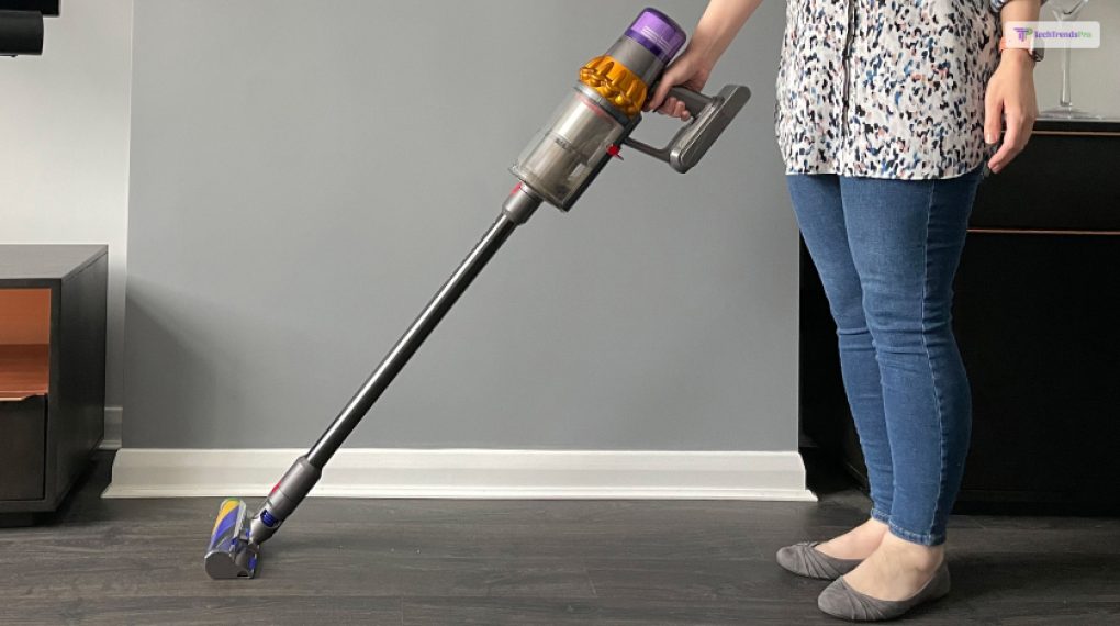 The Dyson V15 in Action