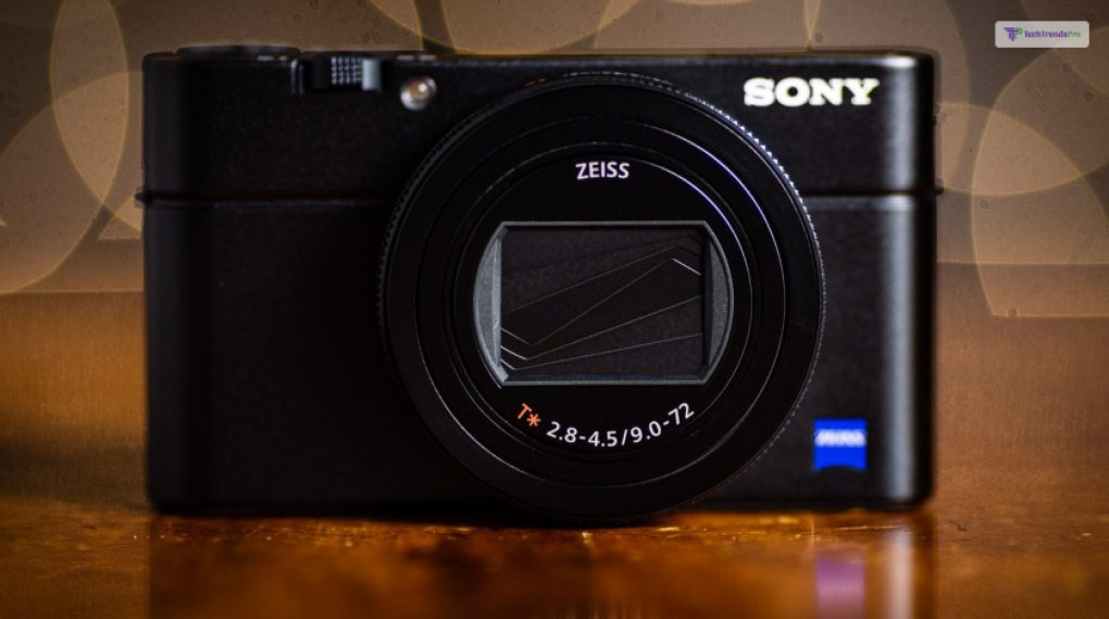7. Sony RX100 VII_ High-End Compact Excellence